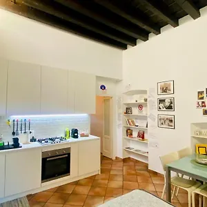 Apartament Sweet Navigli S1, Mediolan